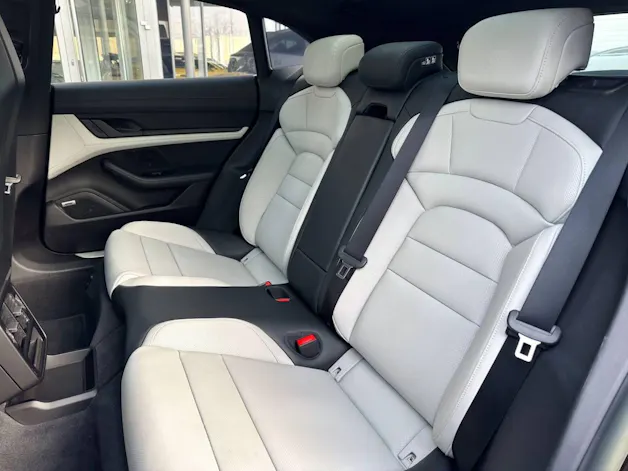 Porsche Taycan 4S Sport Turismo