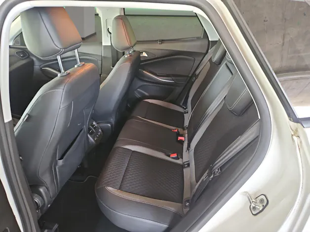 Opel Grandland X 1.6 T Ultimate