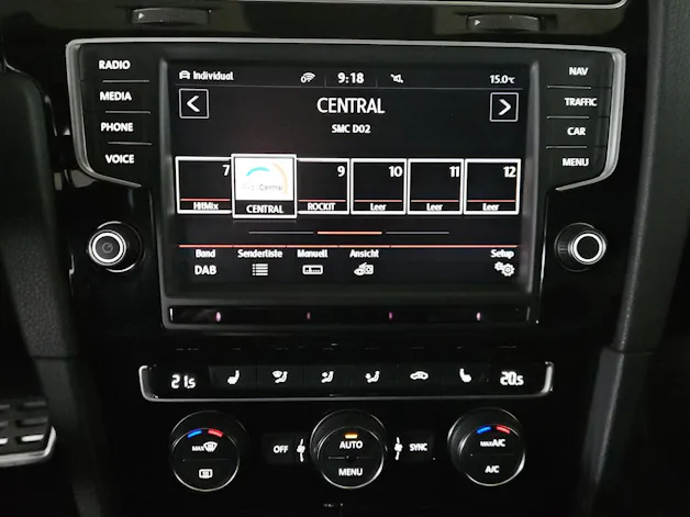VW Golf Variant 2.0 TSI R 4 Motion DSG