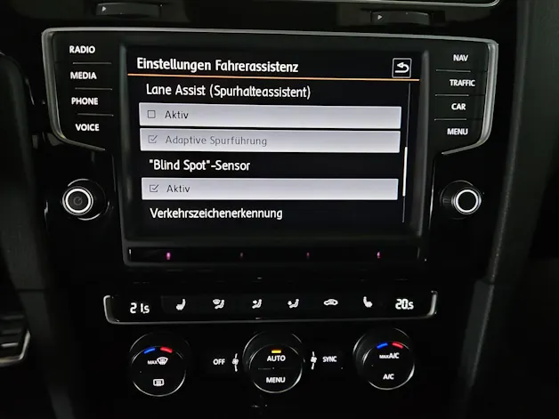 VW Golf Variant 2.0 TSI R 4 Motion DSG