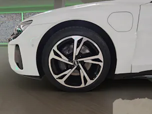 Audi e-tron GT quattro