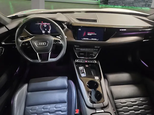 Audi e-tron GT quattro