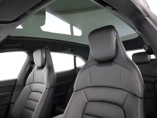 Porsche Taycan 4 Cross Turismo