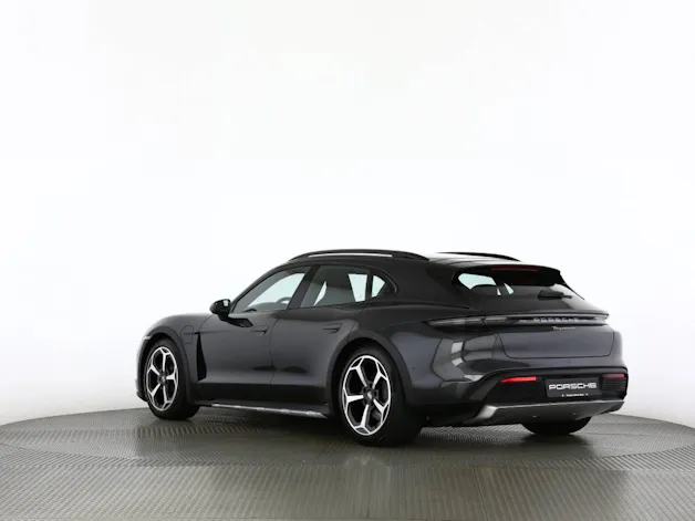 Porsche Taycan 4 Cross Turismo