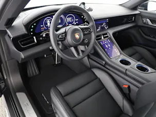 Porsche Taycan 4 Cross Turismo