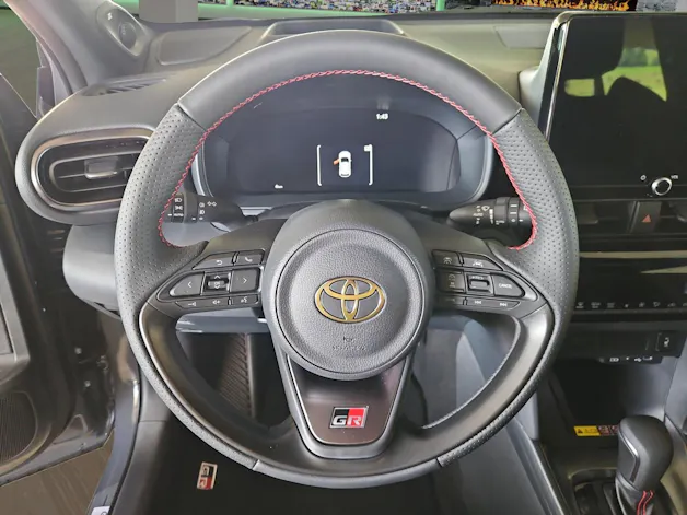 Toyota Yaris Cross 1.5 VVT-i HSD GR Sport