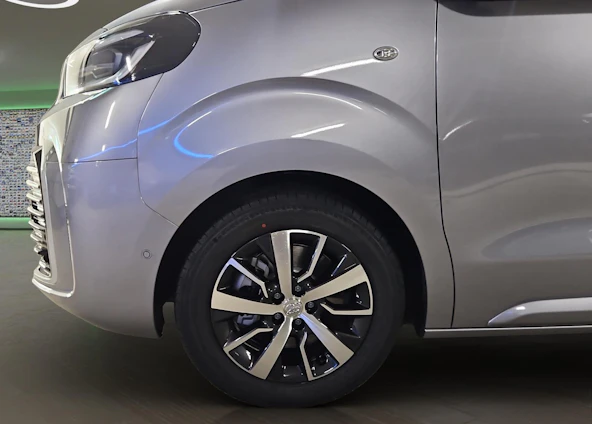 image du véhicule 4 image du véhicule 4