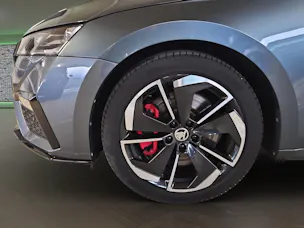Škoda Octavia Combi 2.0 TSI DSG RS