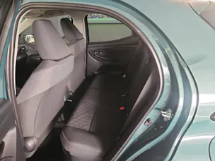 Toyota Yaris 1.5 VVT-i HSD Trend