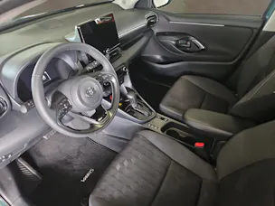 Toyota Yaris 1.5 VVT-i HSD Trend
