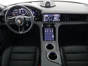 Porsche Taycan 4 Cross Turismo