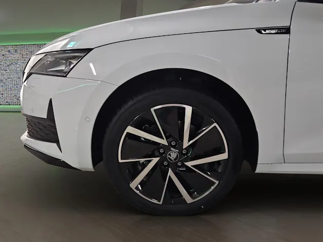Škoda Octavia Combi 2.0 TSI DSG Sport Line 4x4