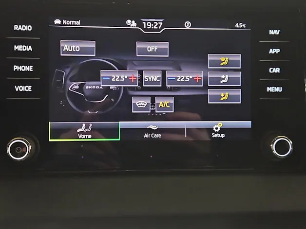 Škoda Karoq 2.0 TSI SportLine 4x4 DSG