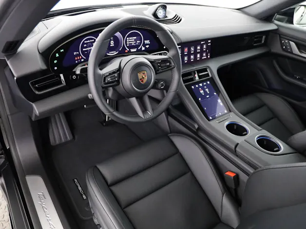 Porsche Taycan 4S Cross Turismo