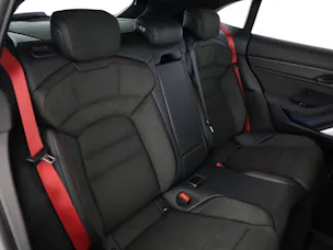 Porsche Taycan GTS Sport Turismo
