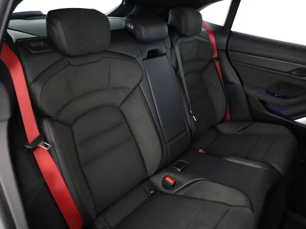 Porsche Taycan GTS Sport Turismo