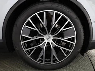 Porsche Macan 4