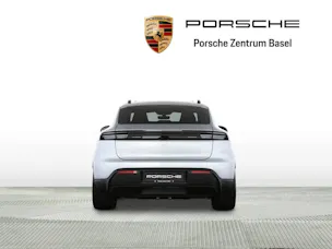 Porsche Macan 4