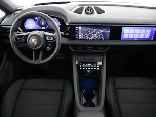 Porsche Macan 4