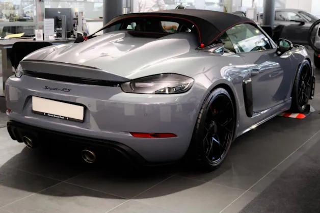 Porsche 718 Spyder RS