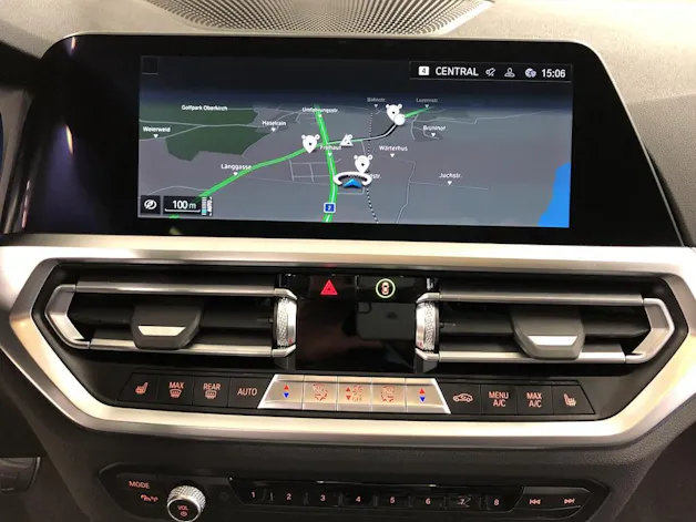 BMW 330e xDrive M Sport