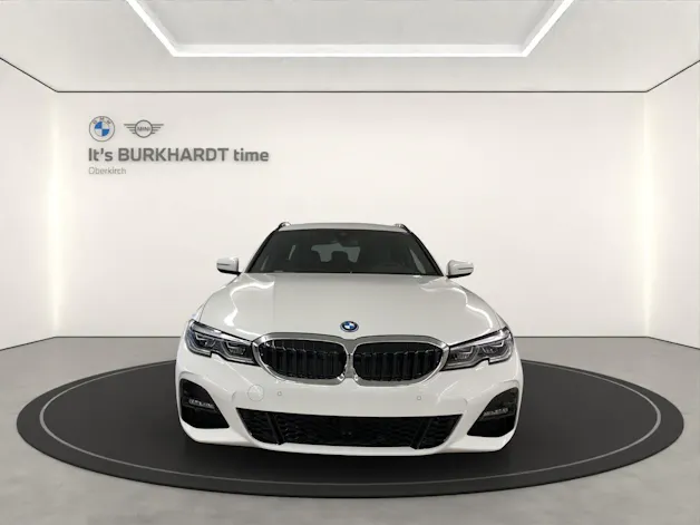 BMW 330e xDrive M Sport