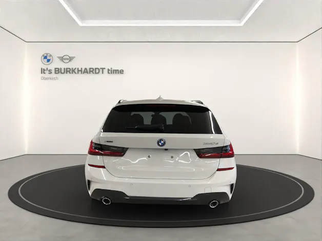 BMW 330e xDrive M Sport