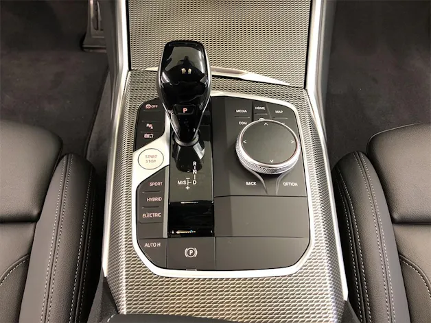 BMW 330e xDrive M Sport