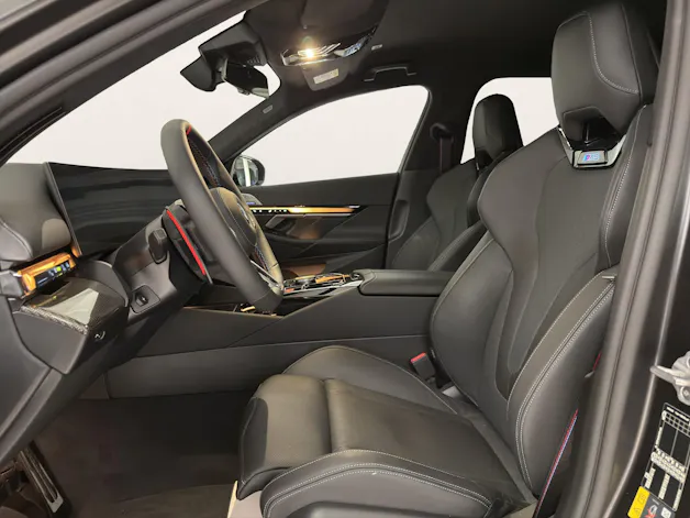 BMW M5 xDrive Touring