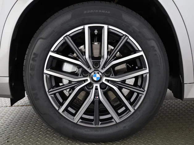 BMW iX1 eDrive 20 M Sport