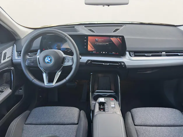 BMW iX2 xDrive 30