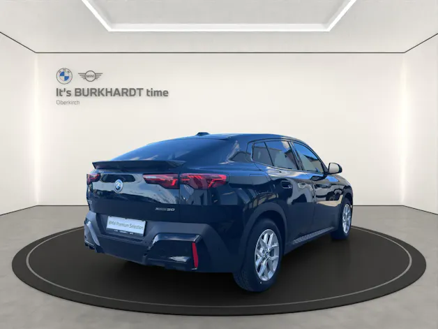 BMW iX2 xDrive 30