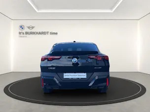 BMW iX2 xDrive 30