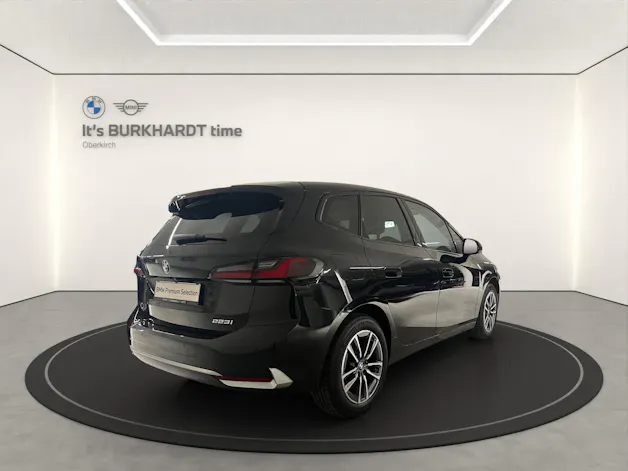 BMW 223i Act. T. xDr. Luxury