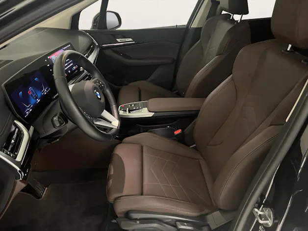 BMW 223i Act. T. xDr. Luxury