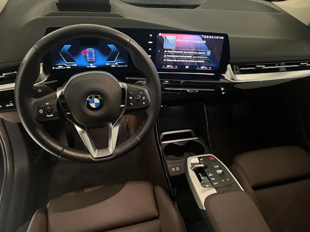 BMW 223i Act. T. xDr. Luxury