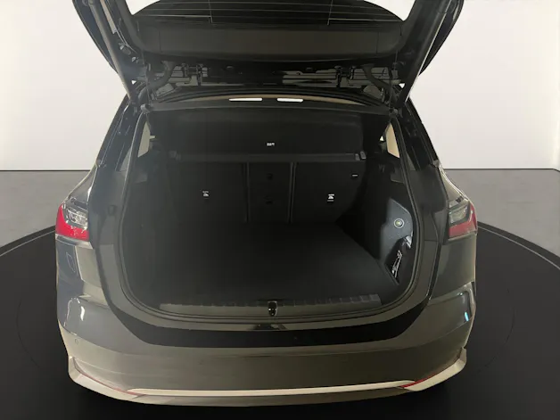 BMW 223i Act. T. xDr. Luxury