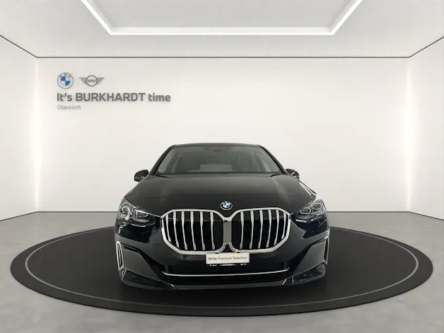 BMW 223i Act. T. xDr. Luxury