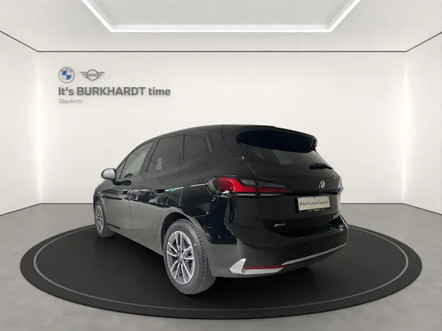 BMW 223i Act. T. xDr. Luxury