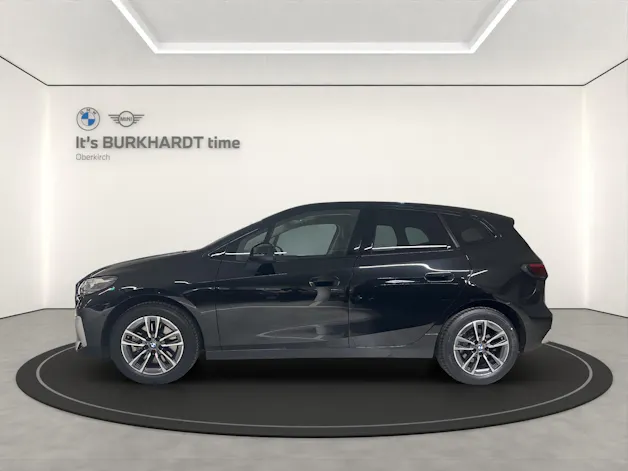 BMW 223i Act. T. xDr. Luxury