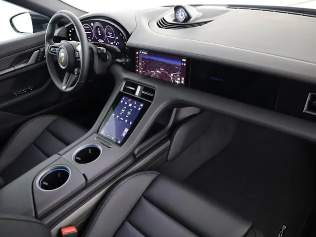 Porsche Taycan 4S