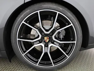Porsche Taycan 4S