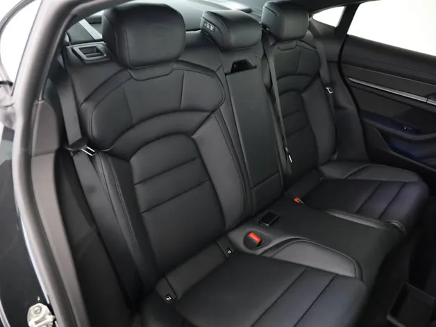 Porsche Taycan 4S