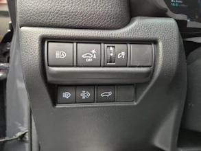 https://vehicle.imgix.net/4178012/008efecc-da73-42fd-b373-35154b870774.jpg