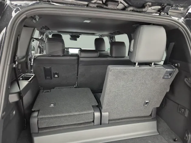 Toyota Land Cruiser 2.8 D 48V Invincible - Leasing ab 1.99%