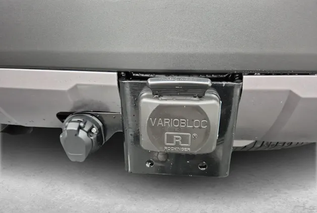 Toyota Land Cruiser 2.8 D 48V Invincible - Leasing ab 1.99%