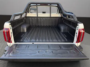 JAC T9 EV Luxury