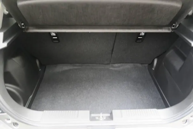 Suzuki Swift 1.2 Sakura Top Hybrid 4x4