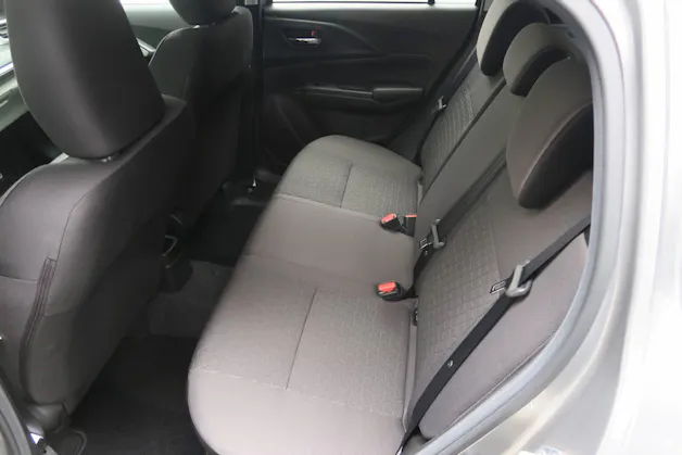 Suzuki Swift 1.2 Sakura Top Hybrid 4x4