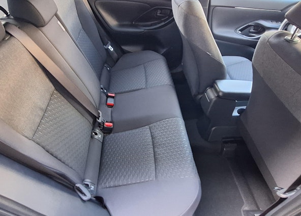 Vehicle image 6 Vehicle image 6